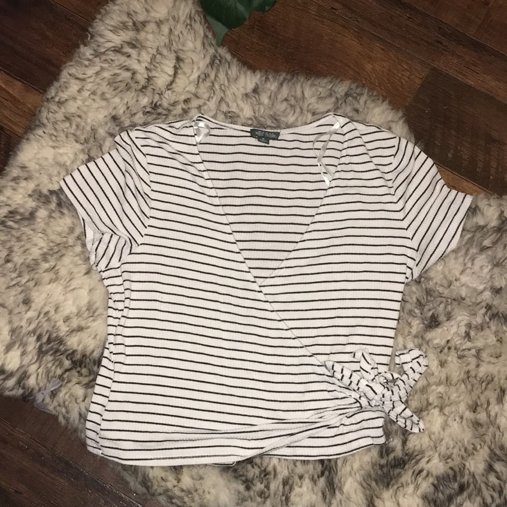 Crop  tie round waist shirt XL